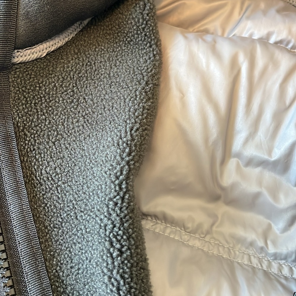 Men’s lululemon stretch puffer jacket size large - Picture 5 of 10